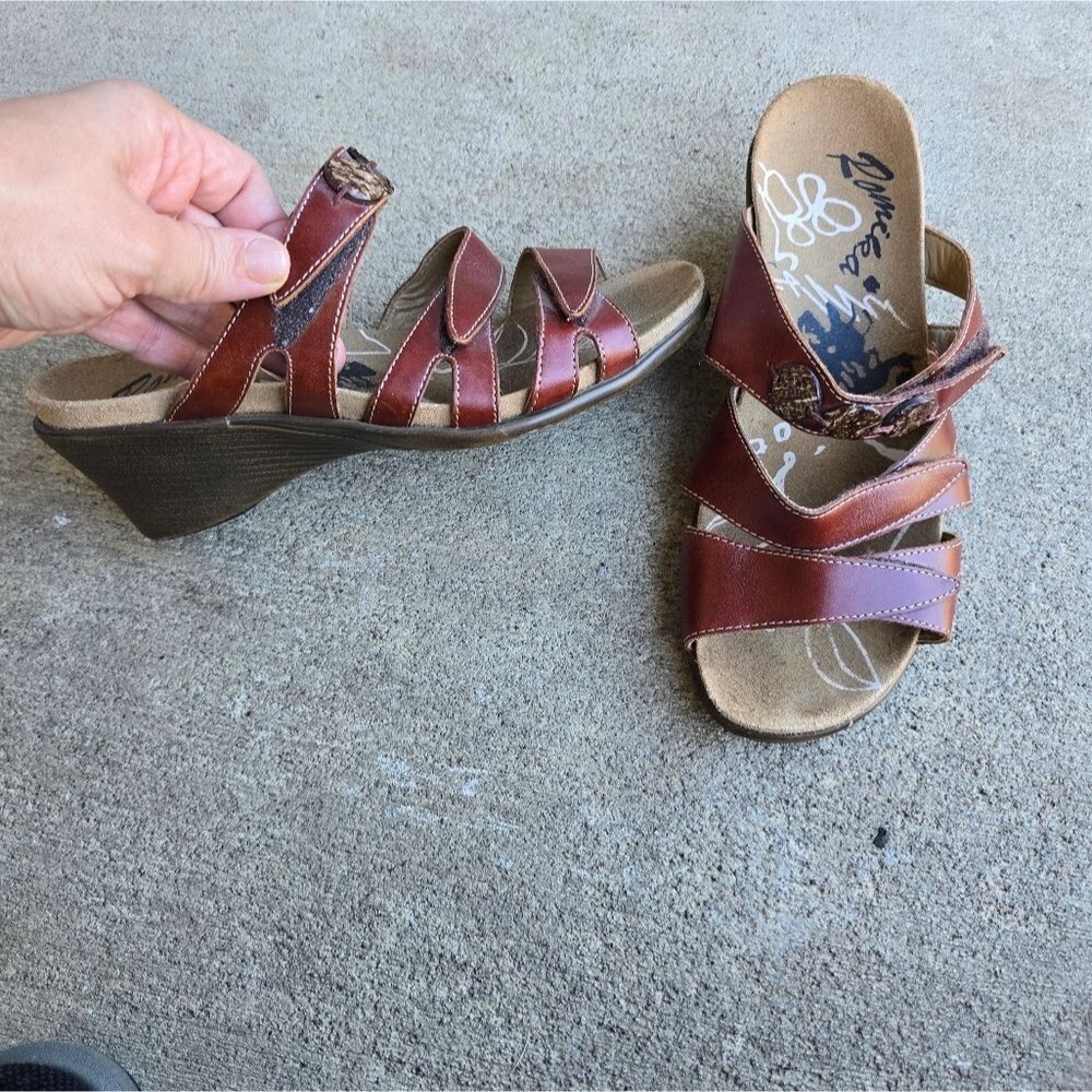 ROMIKA MAUI brown leather adjustable three strap button heel sandals 39 US 8.5